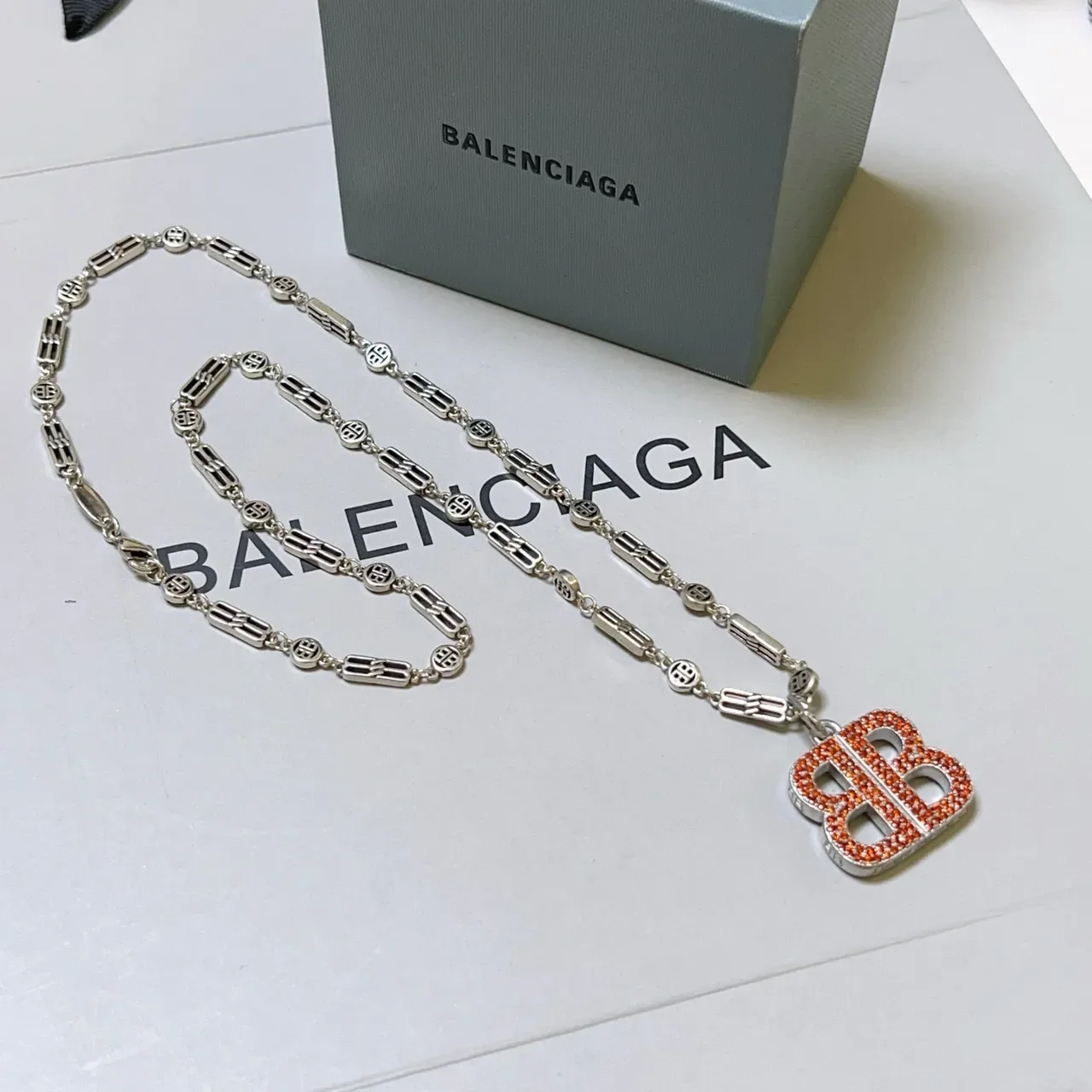 Balenciaga BB Pavé Crystal Double-B 项链 5