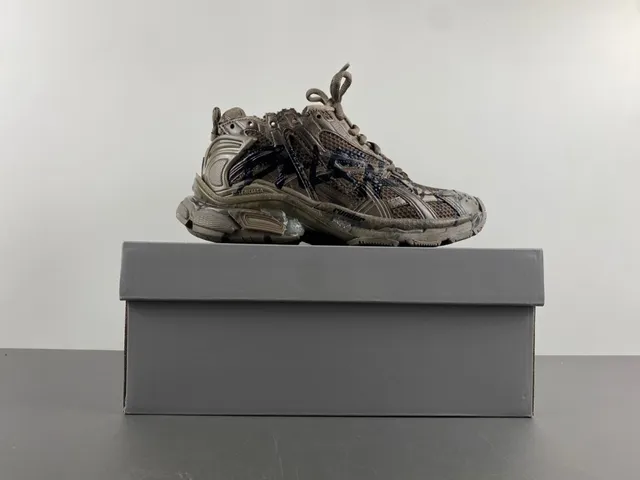 Balenciaga Beige Black Deconstructed Graffiti-Painted Chunky Sneakers 15