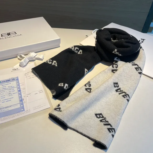 Balenciaga Black Gray Logo-Intarsia Knit Two-Tone Reversible Scarve 7