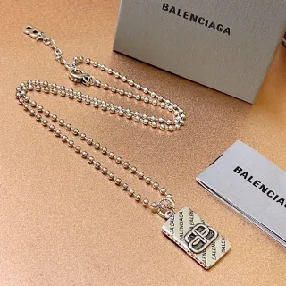 Balenciaga आईडी प्लेट पेंडेंट बॉल-चेन हार