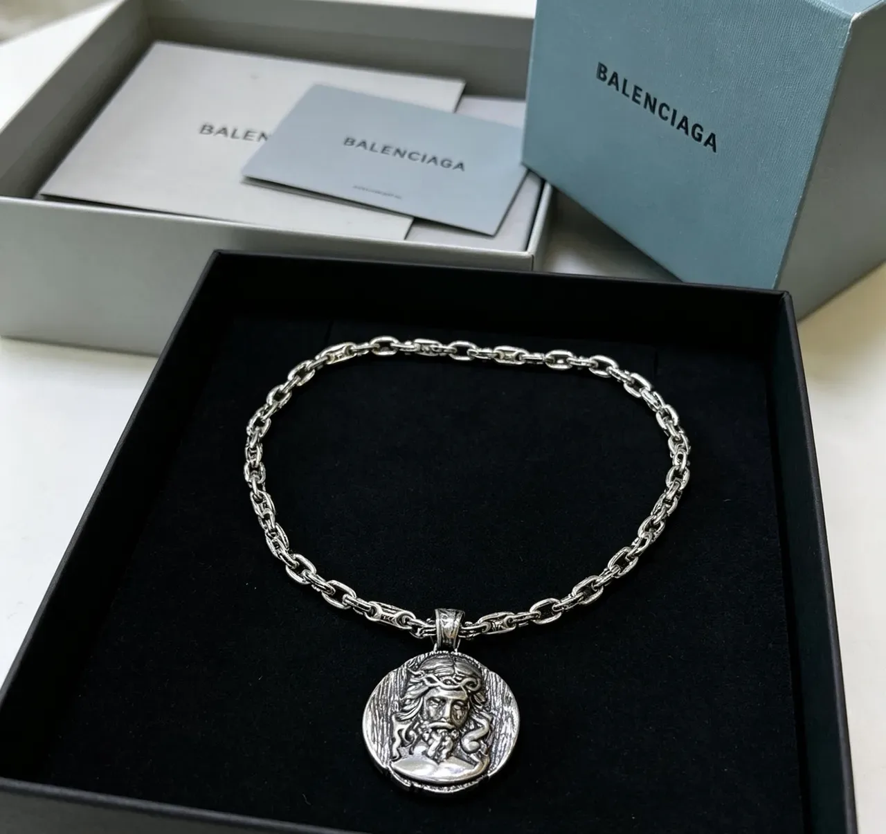 Balenciaga Colgante Medallón Plata Negro Cadena de eslabones pesados Collar Esculturado 2