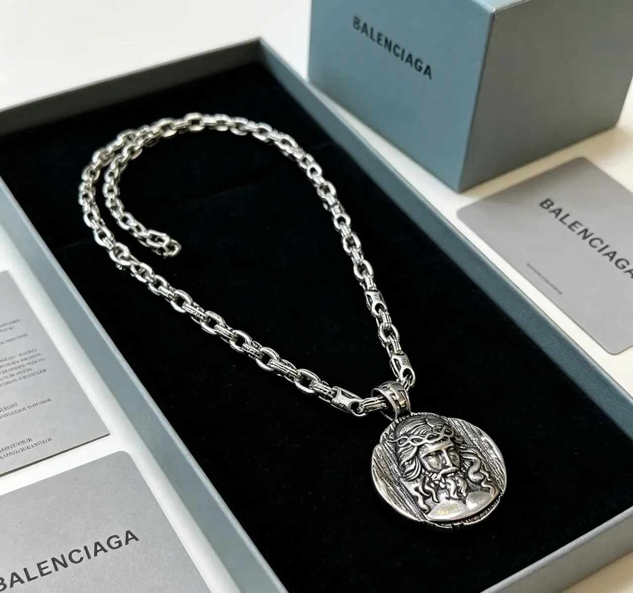 Balenciaga Colgante Medallón Plata Negro Cadena de eslabones pesados Collar Esculturado 9