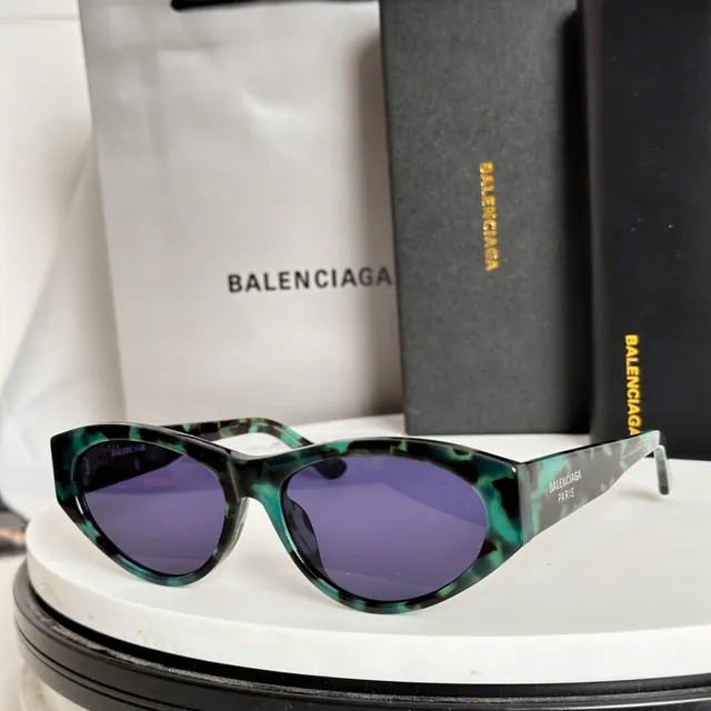 Balenciaga Narrow Cat-Eye Black Sunglasses 3