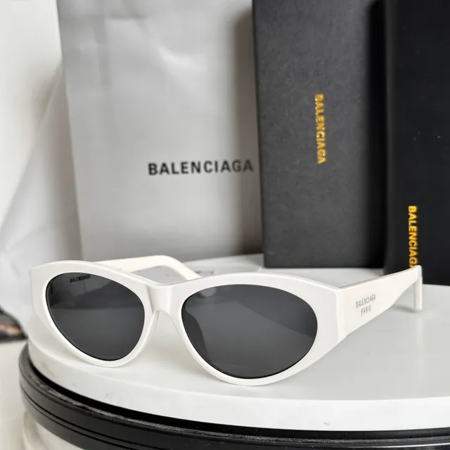 Balenciaga Narrow Cat-Eye Black Sunglasses 7