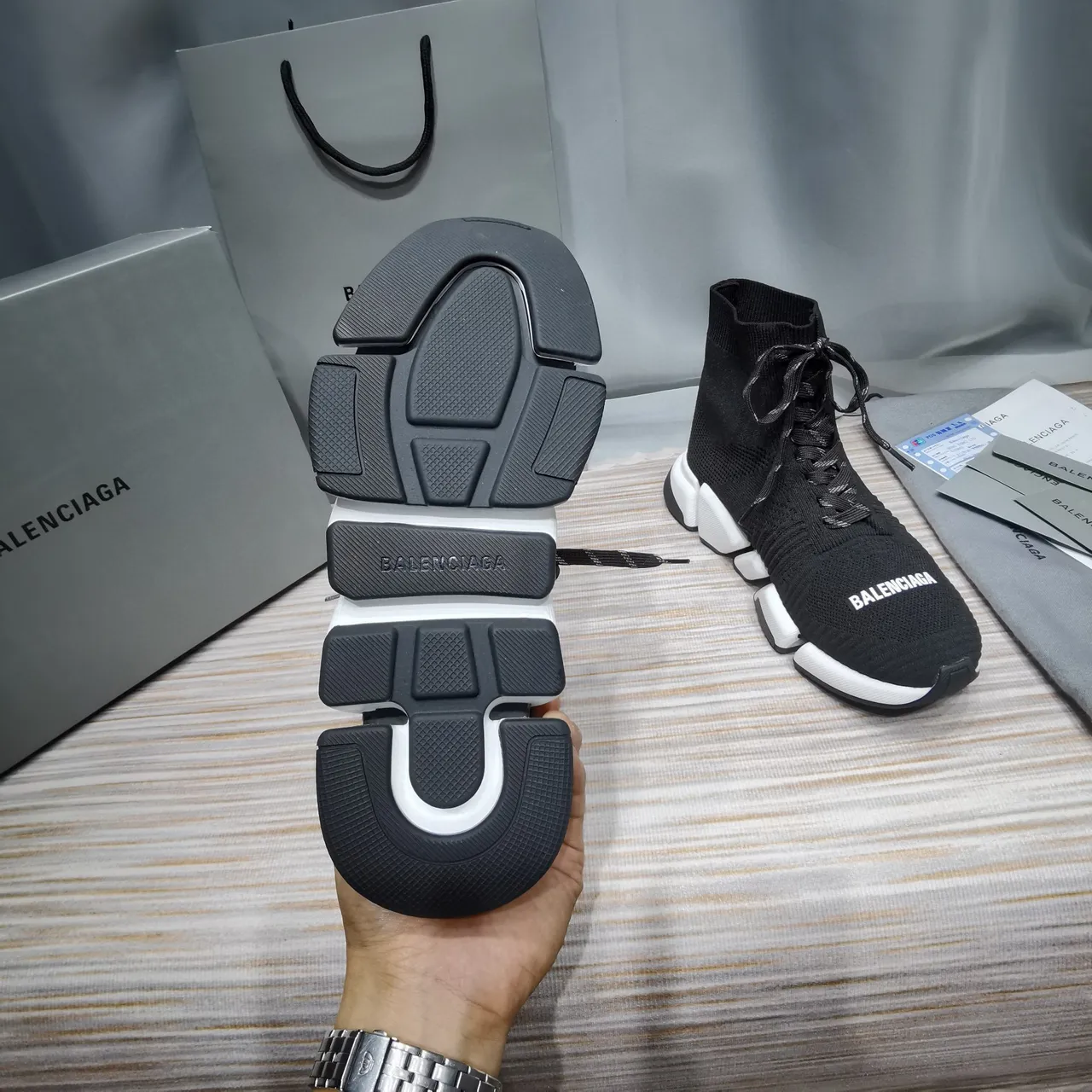 Balenciaga Speed Trainer baskets chunky noires et blanches 2