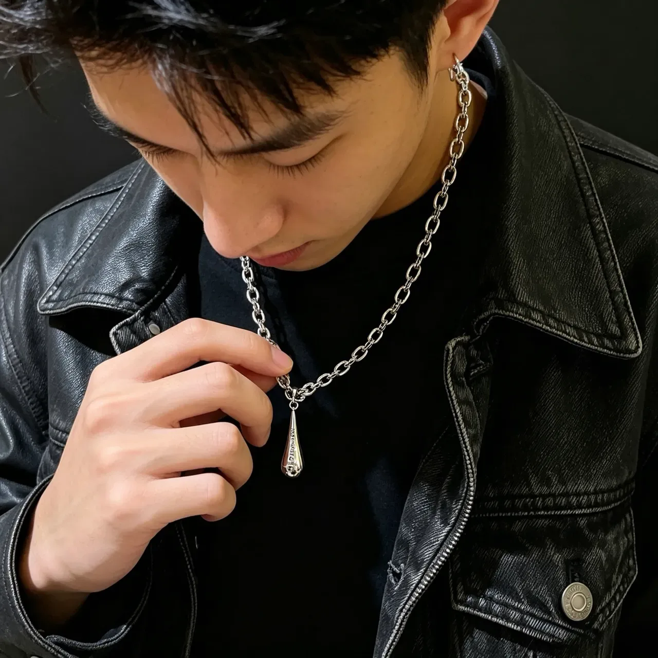 Balenciaga Collier Goutte Argent Noir Chaîne Maillons Grosses Gravée 3