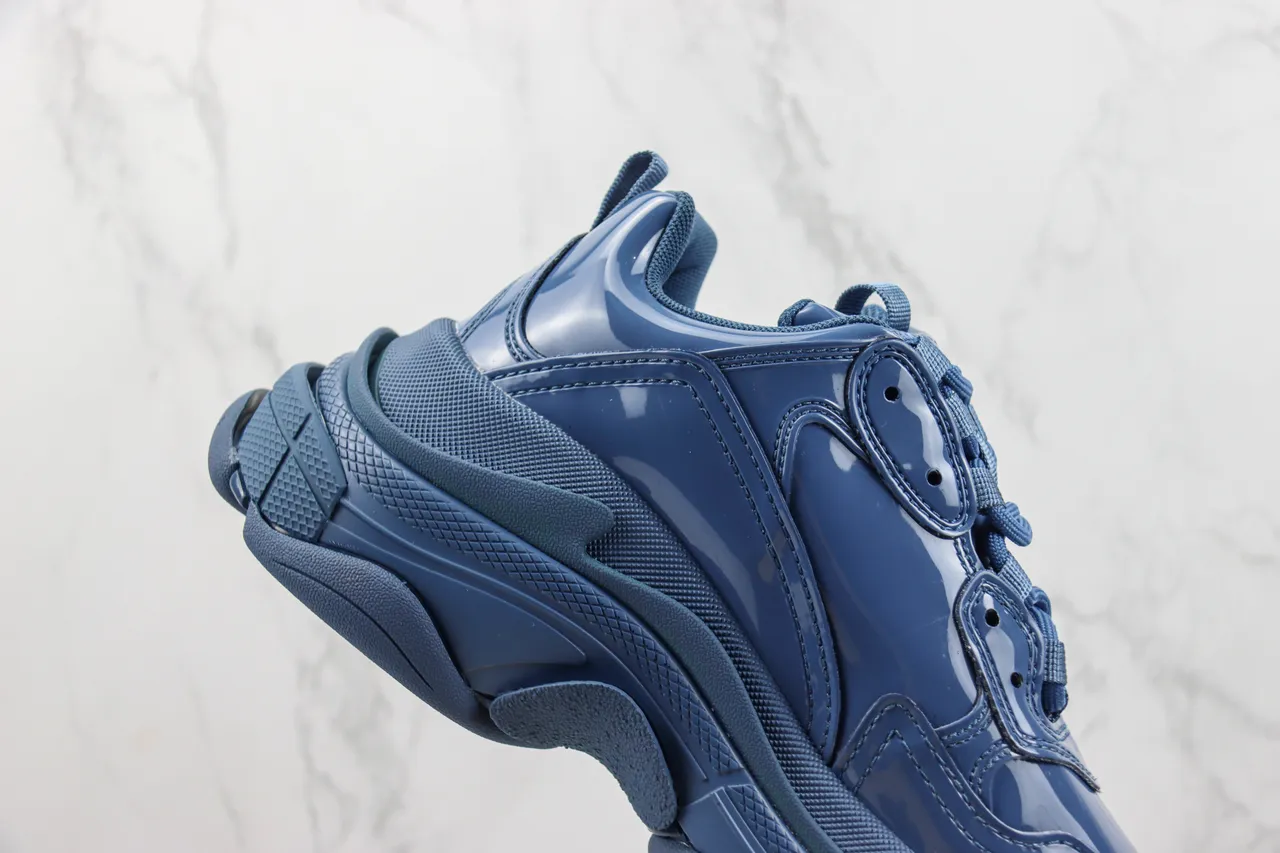 Balenciaga Triple S 亮面蓝厚底运动鞋 5