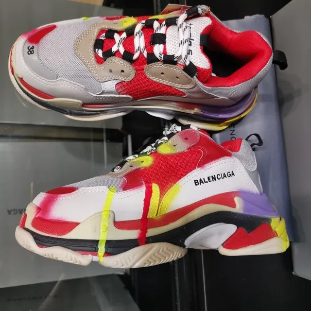 Balenciaga Triple S حذاء رياضي سميك متعدد الألوان 7