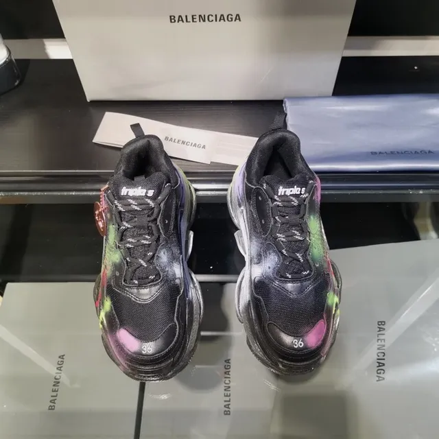 Balenciaga Triple S 多彩喷漆厚底鞋 7