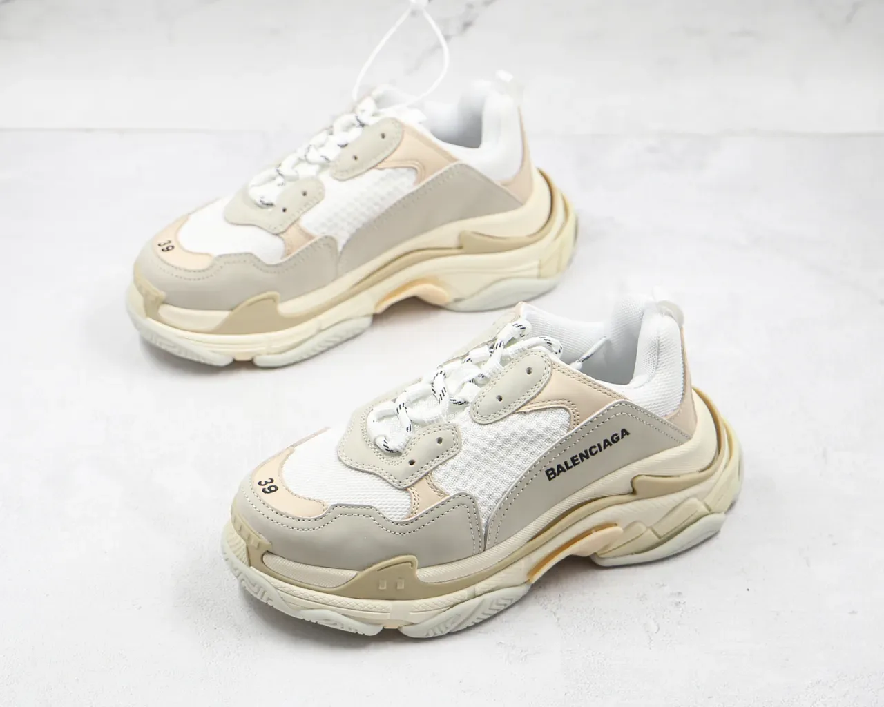 Balenciaga Triple S Off-White Beige চাঙ্কি স্নিকার 7