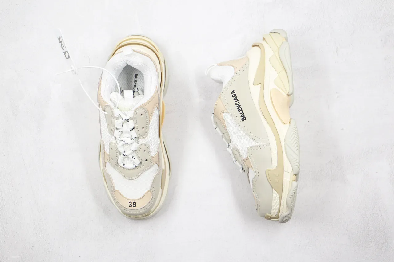 Balenciaga Triple S Off-White Beige চাঙ্কি স্নিকার 8
