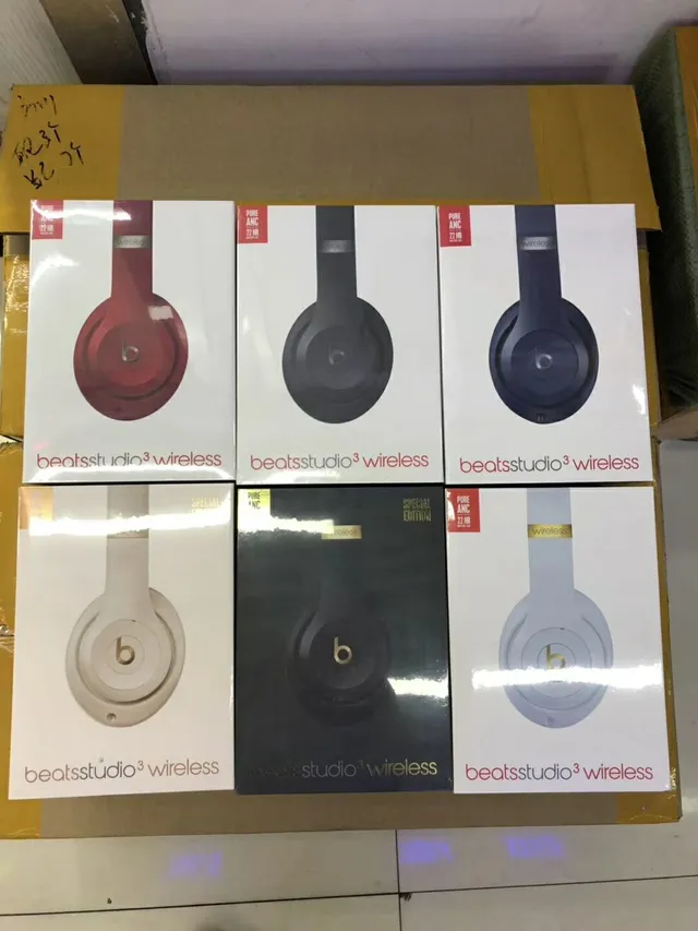 Beats Studio3 Wireless Over-Ear Headphones 6