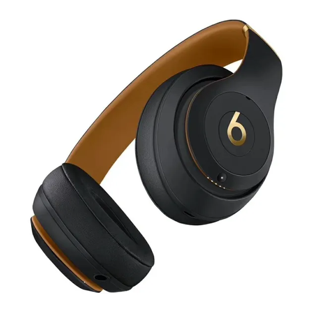 Beats Studio3 Wireless Over-Ear Headphones 18