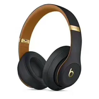 Beats Studio3 Wireless Over-Ear Headphones 19