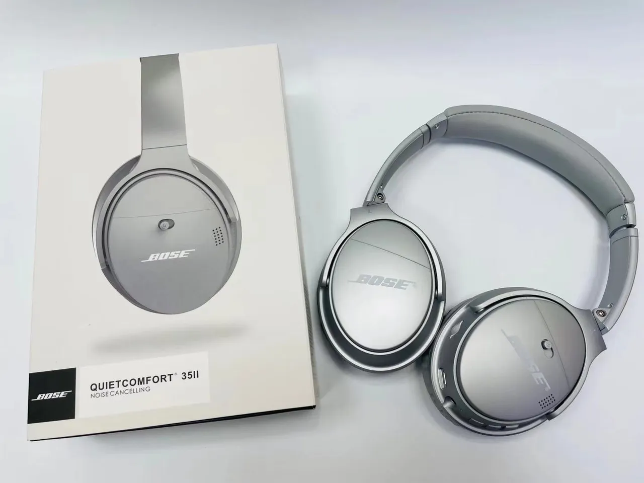 Bose QuietComfort गुलाबी सोना चौपार्श्वीय शोर नियंत्रण ओवर-यर हेडफोन्स 2