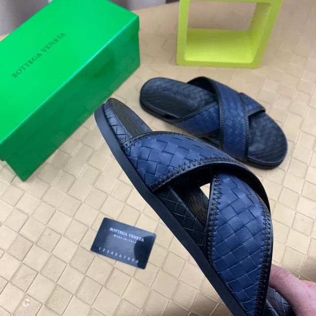 Bottega Veneta Andiamo Navy Blue Intrecciato Woven Leather Slippers 4
