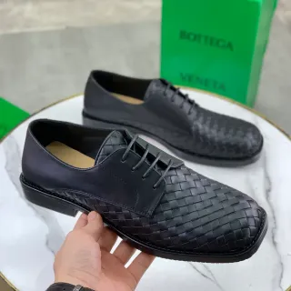 Bottega Veneta Black Intrecciato Woven Toe Smooth Leather Quarters Oxford Shoes