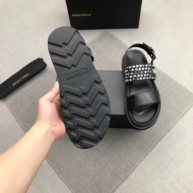 Bottega Veneta Cassette Noir Blanc Plateforme chunky Intrecciato Sangle Tressée Sandales Casual 3