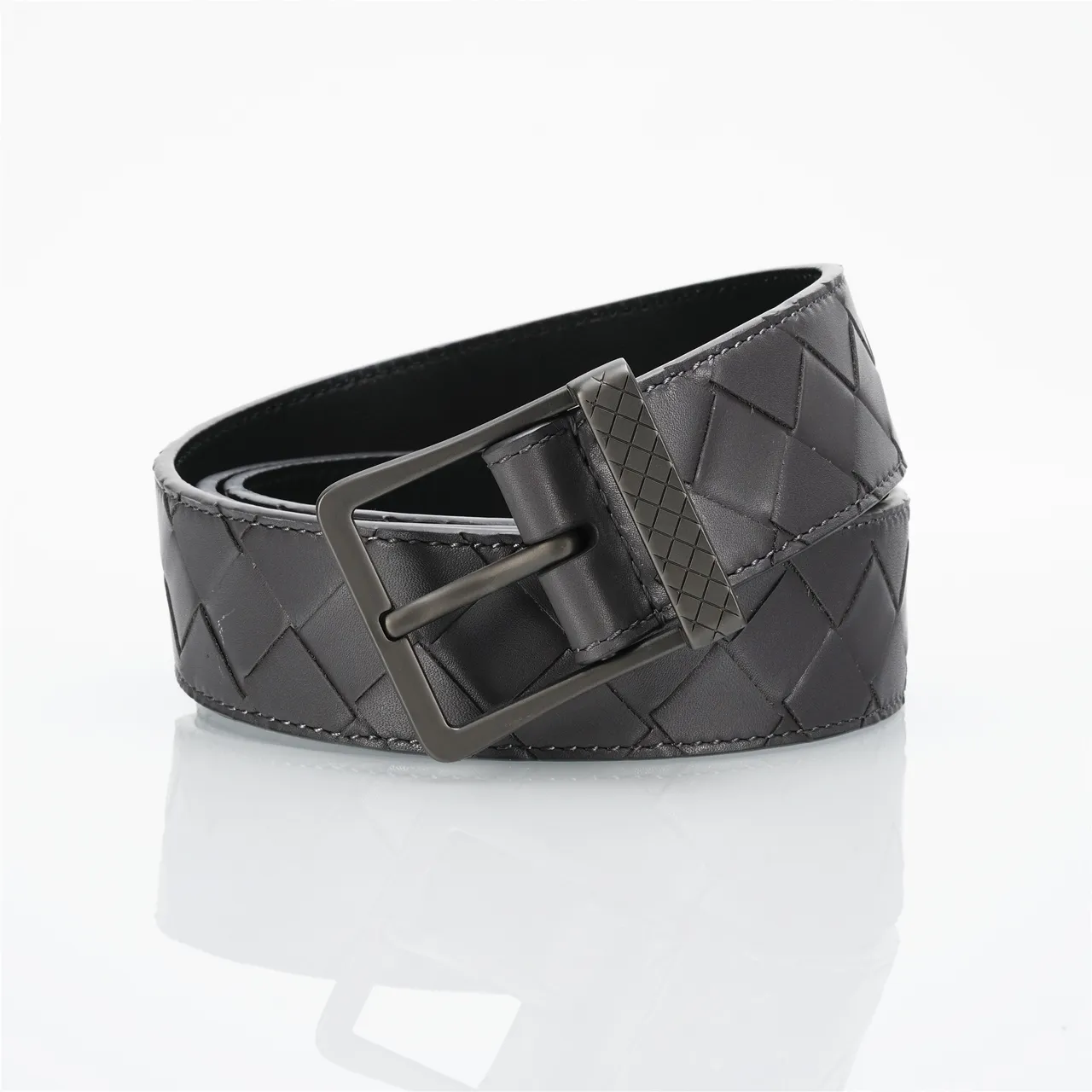 Bottega Veneta Cassette Intrecciato حزام جلد أسود 4