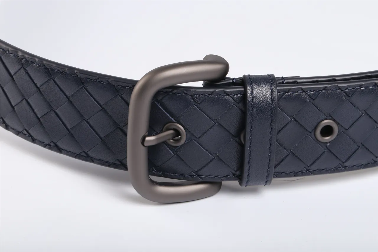 Bottega Veneta Intrecciato منسوج Navy حزام جلد 8