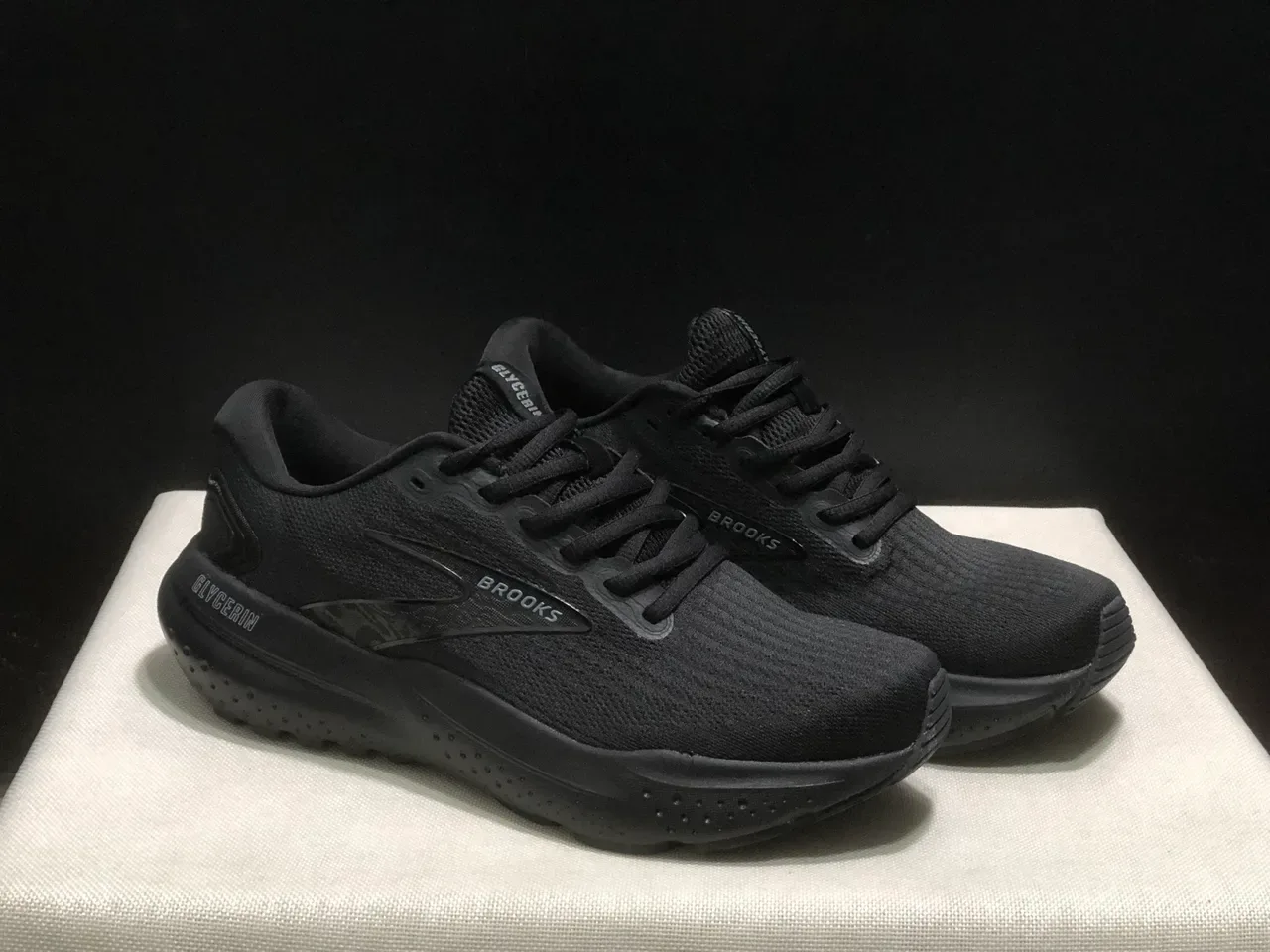 Brooks Glycerin Monochrome Black tênis de corrida 6