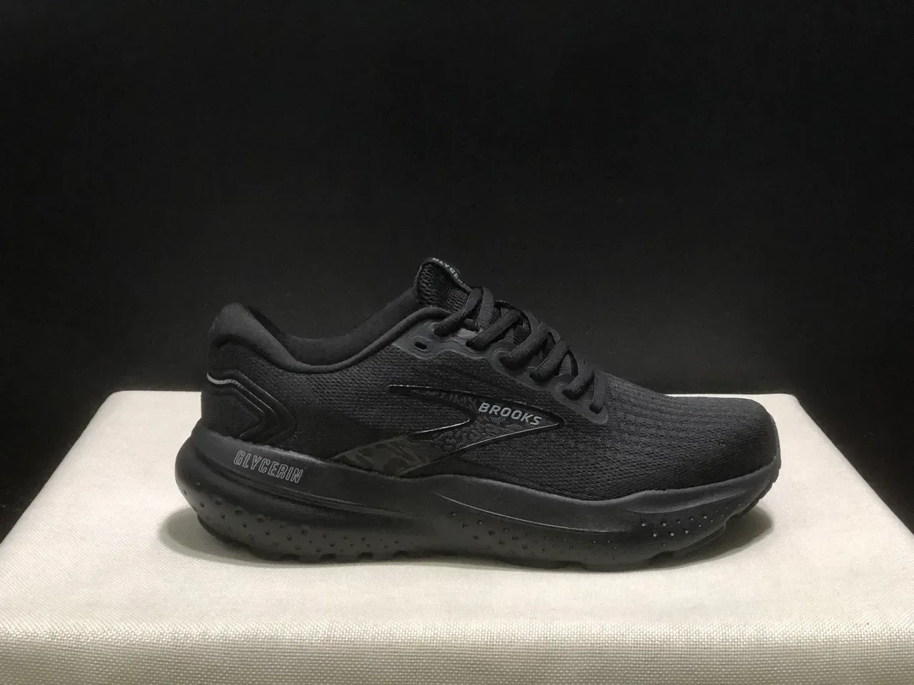 Brooks Glycerin Monochrome Black tênis de corrida 8