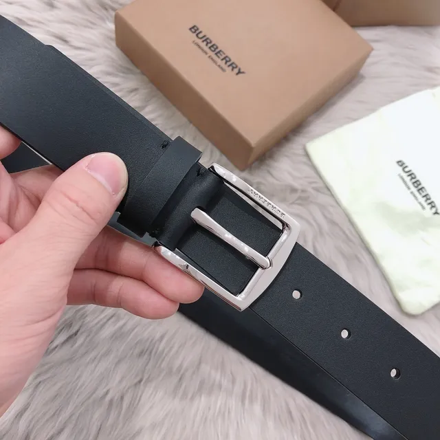 Cinturón de cuero Burberry Negro Plateado Mate Pulido con Hebilla 5