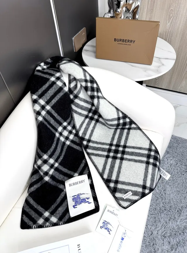 Burberry Negro Blanco Oversized Patrón de Cuadros Gradiente Tonal Weave Cashmere Bufanda 8