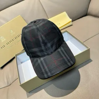 Burberry 格子图案 黑色灰色红色棒球帽