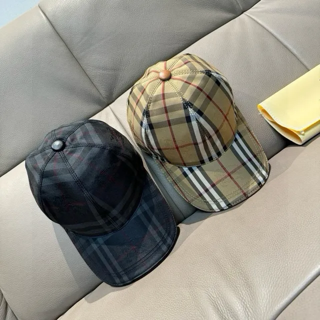 Burberry Patrón a cuadros Negro Gris Rojo Gorra de Béisbol 2