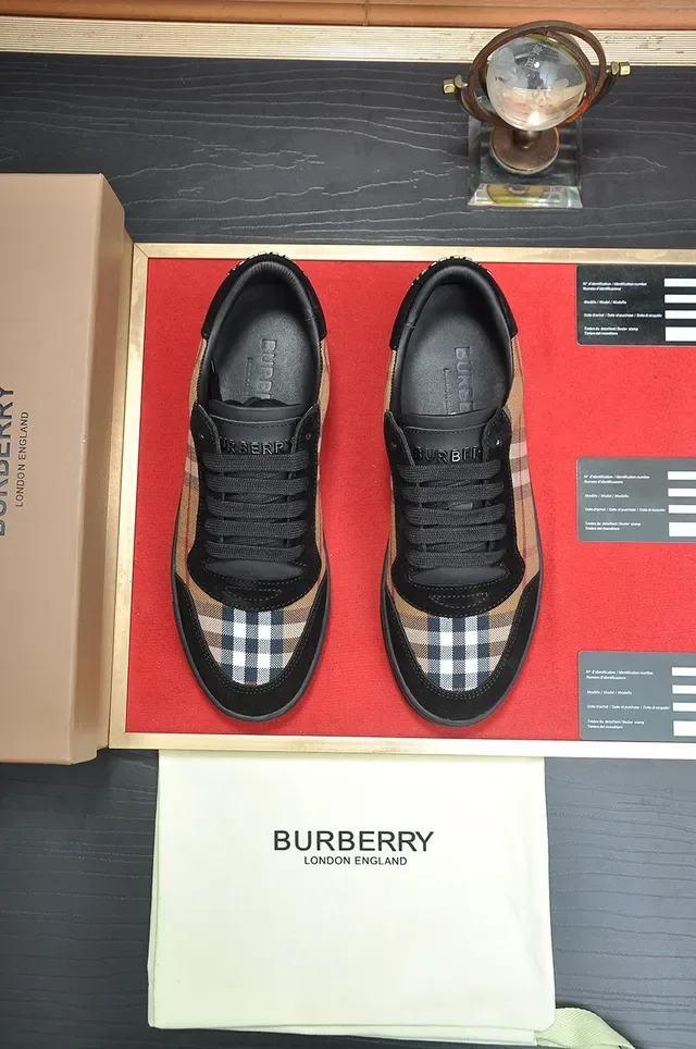 Burberry أحذية رياضية أسلوب حياة بنمط شيك منخفض 4