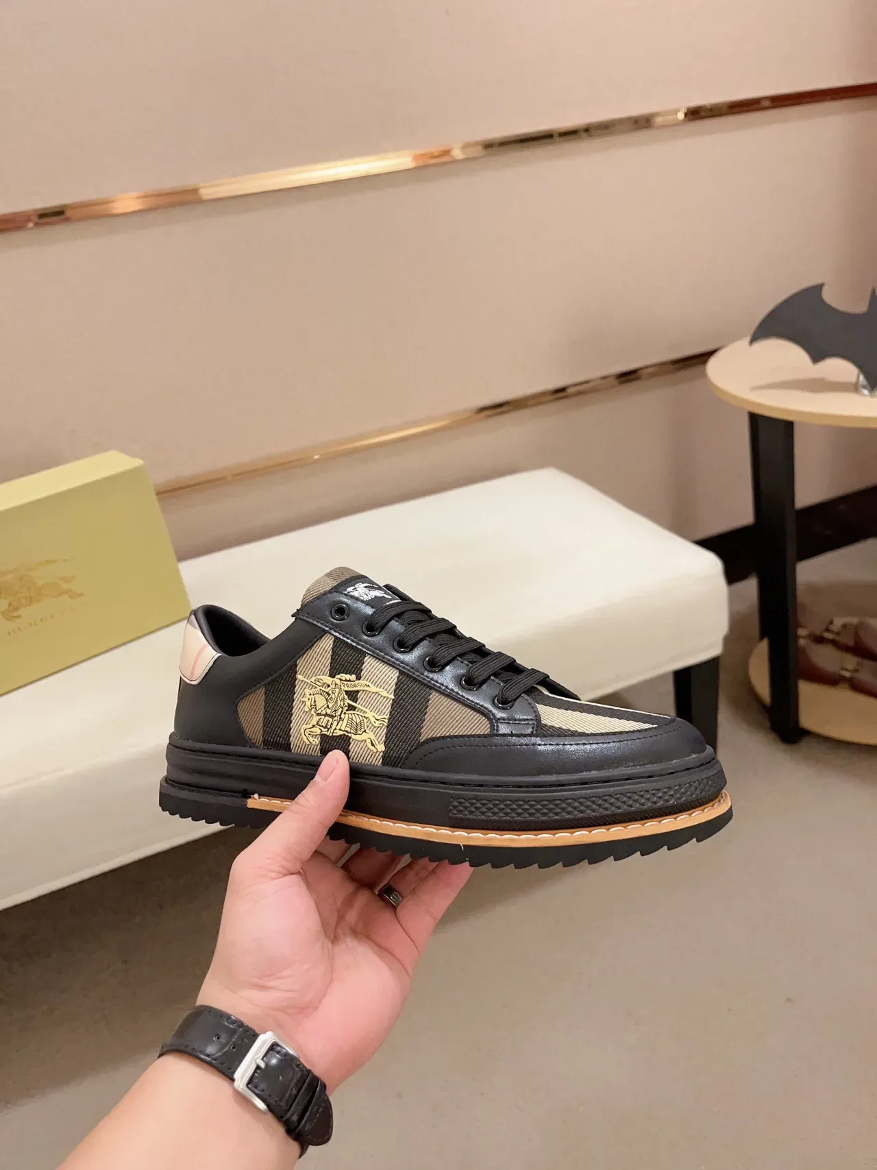 Burberry Knight Black Beige Low-Top Mixed-Material Lifestyle Sneakers 7