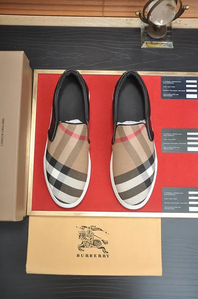 Burberry নাইট চেক প্রিন্ট স্লিপ-অন লাইফস্টাইল স্নিকার্স 3