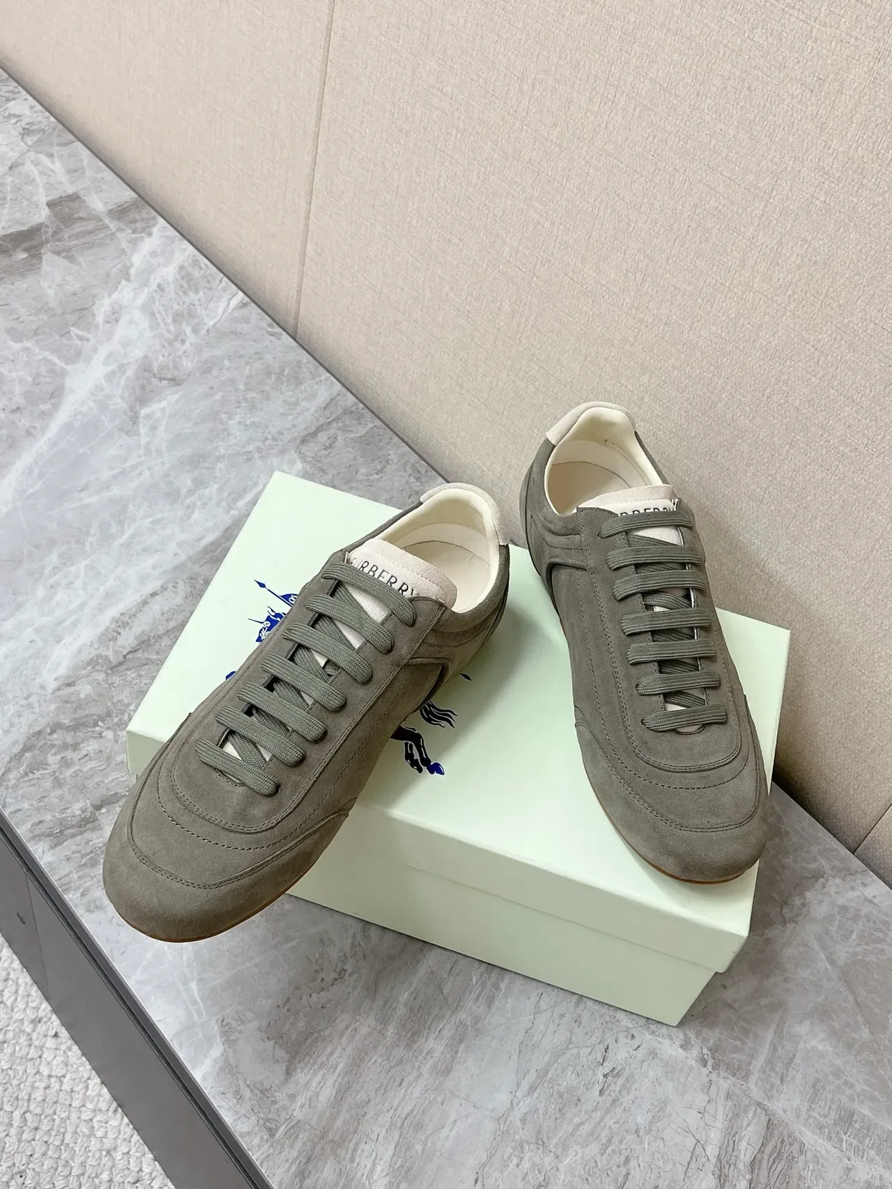 Burberry Knight Sneakers Lifestyle Daim Vert Olive 5