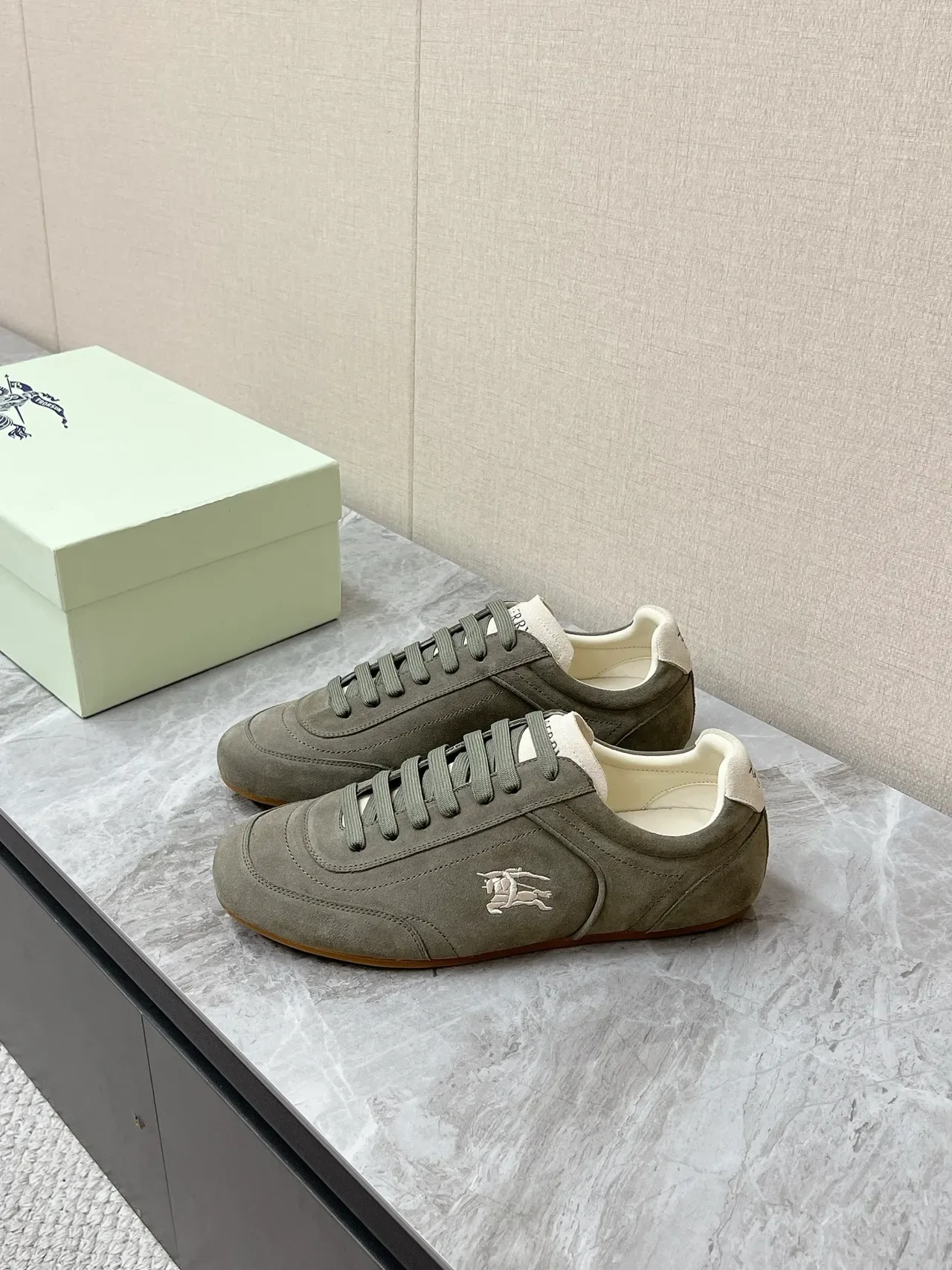 Burberry Knight Sneakers Lifestyle Daim Vert Olive 6