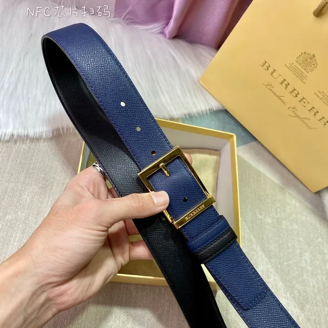 Burberry Knight Ceinture de cuir grainé réversible 4
