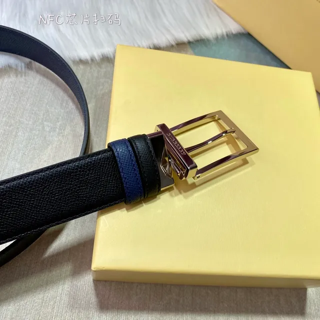 Burberry Reversible Black and Navy Leather Belt 5