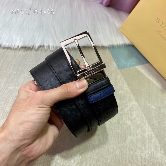 Burberry Reversible Black and Navy Leather Belt 8