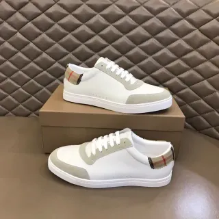 Burberry White Beige Low-Top جلد وسويدي أسلوب حياة حذاء رياضي