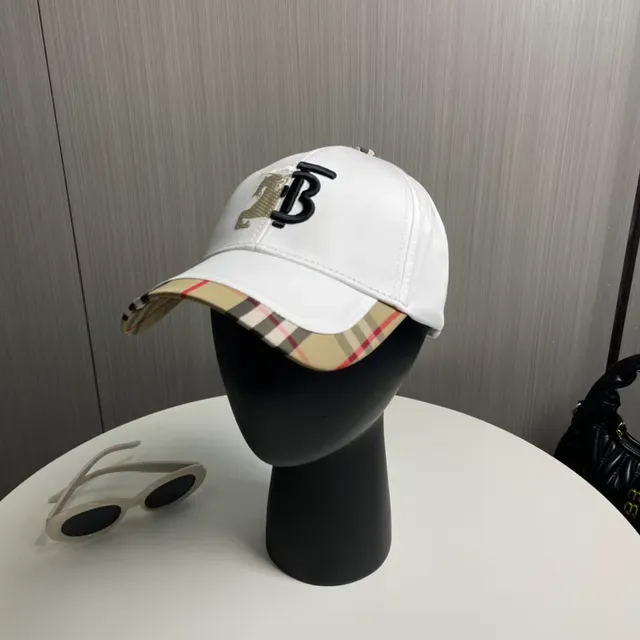 Burberry Branco Bege Boné Estruturado Seis Painéis Bordado Monogram 2