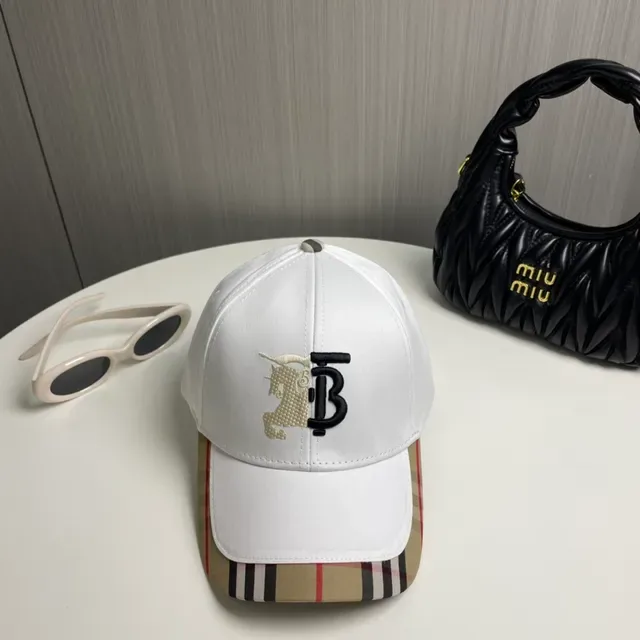 Burberry Branco Bege Boné Estruturado Seis Painéis Bordado Monogram 3