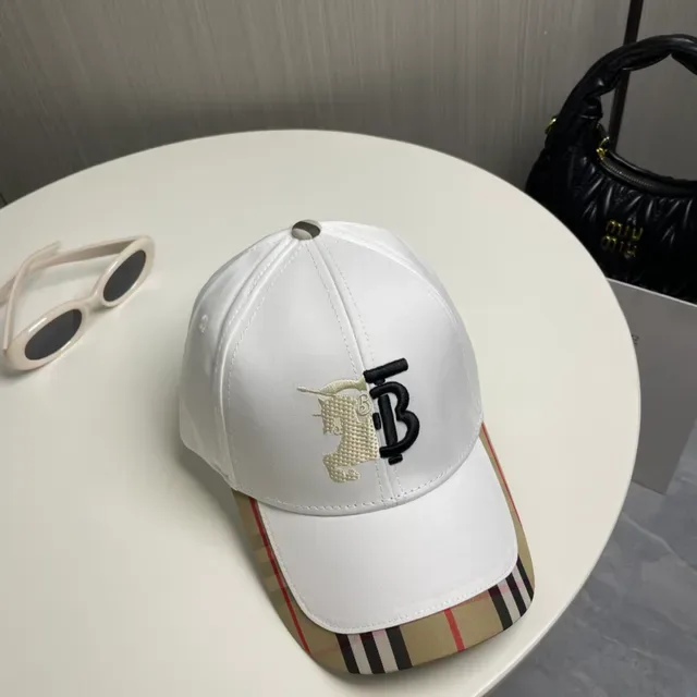 Burberry Branco Bege Boné Estruturado Seis Painéis Bordado Monogram 6