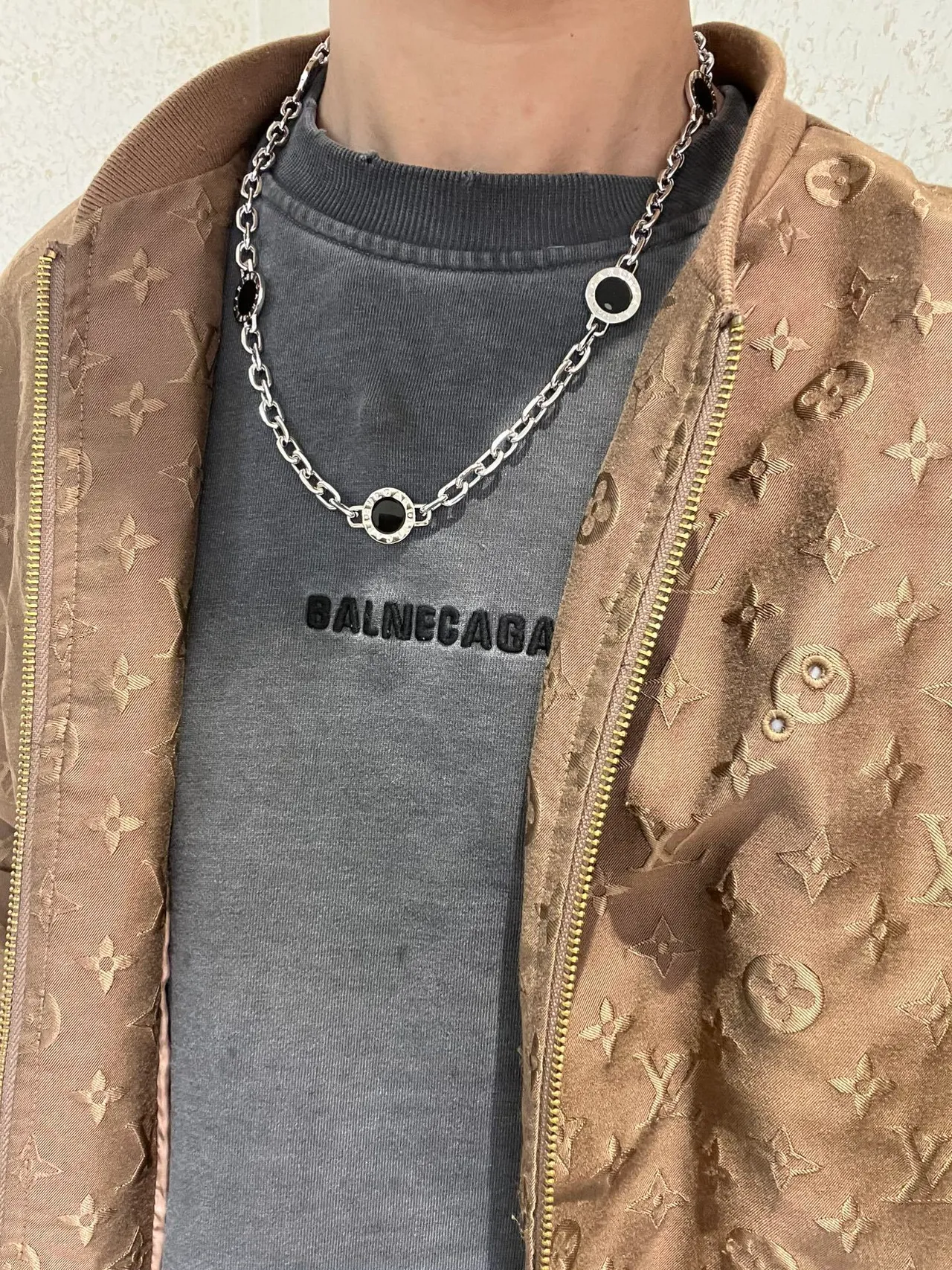 Bvlgari B.zero1 قلادة كابوشون أسود من خمسة أحجار 5