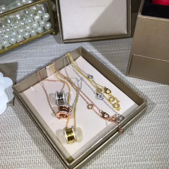 Bvlgari B.zero1 多环钻石吊坠项链 6