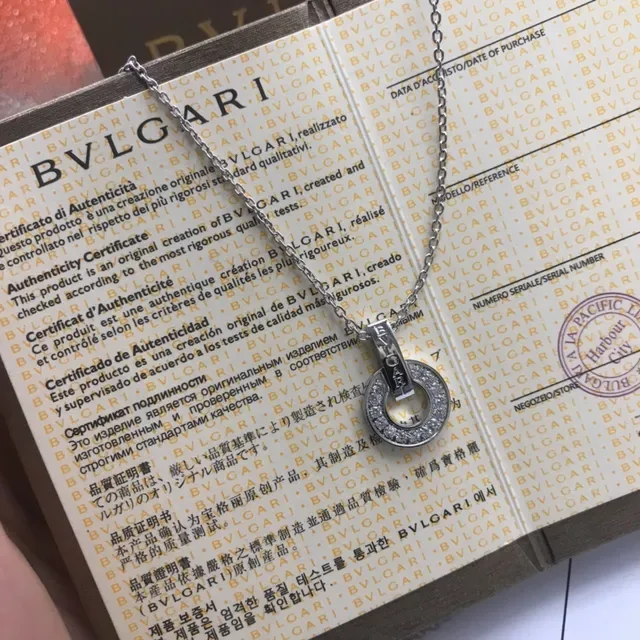 Bvlgari B.zero1 Cercle Ouvert Pavé Diamants et Or Rose Collier 4