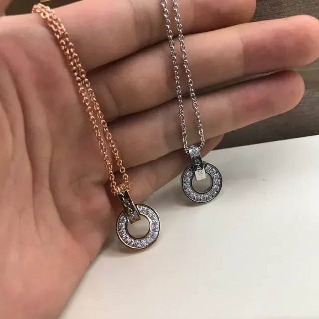 Bvlgari B.zero1 Cercle Ouvert Pavé Diamants et Or Rose Collier 6