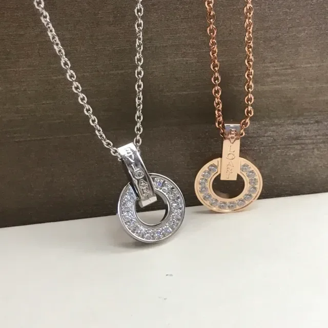 Bvlgari B.zero1 Cercle Ouvert Pavé Diamants et Or Rose Collier 7