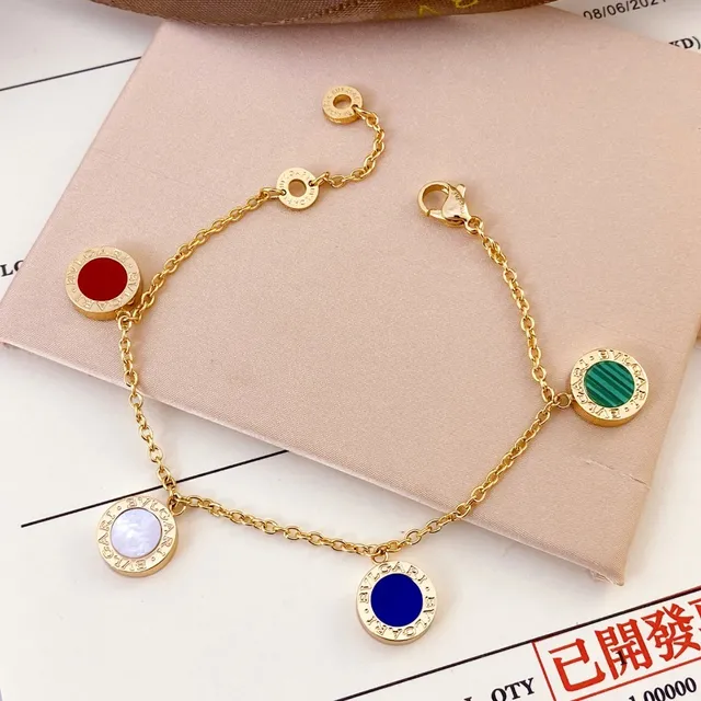 Bvlgari B.zero1 Rock स्वर्ण-टोन माँगमोती और ओनिक्स कंगन 4