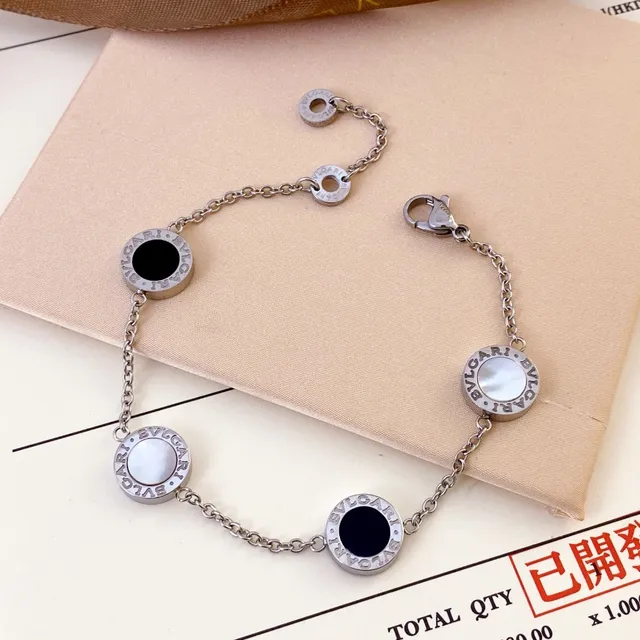 Bvlgari B.zero1 Rock स्वर्ण-टोन माँगमोती और ओनिक्स कंगन 8