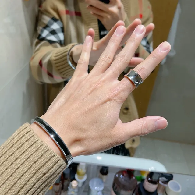 Bvlgari B.zero1 双色玫瑰金和白色金属戒指 2